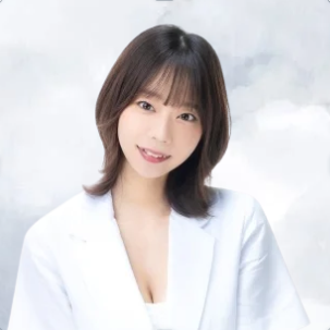 青山ひかる