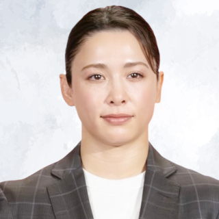 出口クリスタ