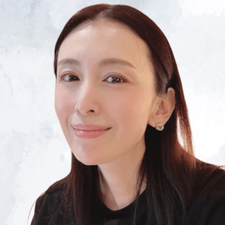 雛形あきこ