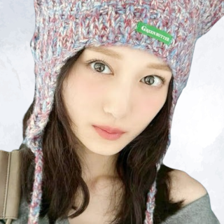 山下美月
